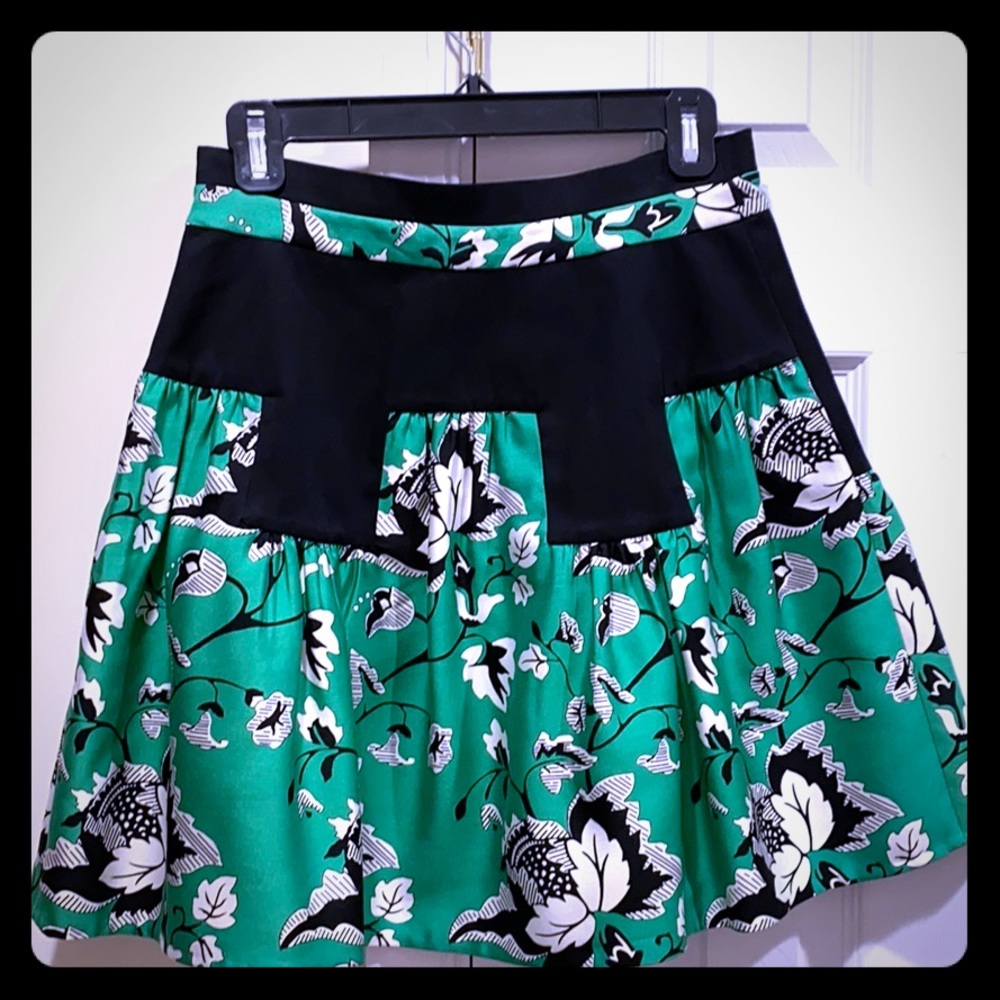 Size 4 Dianne Von Furstenberg Green Mini Skirt
